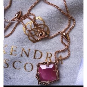 Kendra Scott Jewelry - KENDRA SCOTT KACEY PENDANT NECKLACE!!! Kendra Scott Jewelry - KENDRA SCOTT KACEY PENDANT NECKLACE!!!